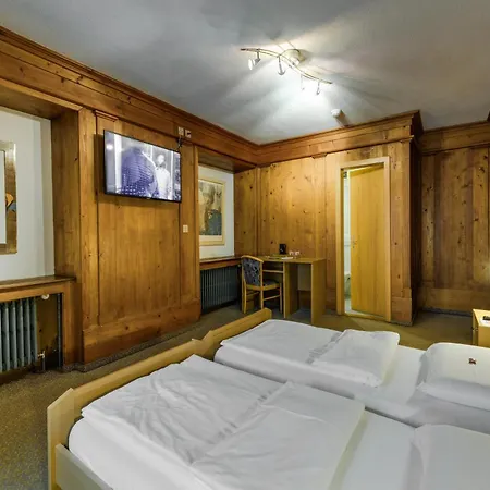 Suisse, Swiss Alpine Charm Hotel 3*