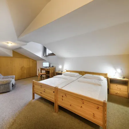 Suisse, Charming Alpine Hotel Poschiavo