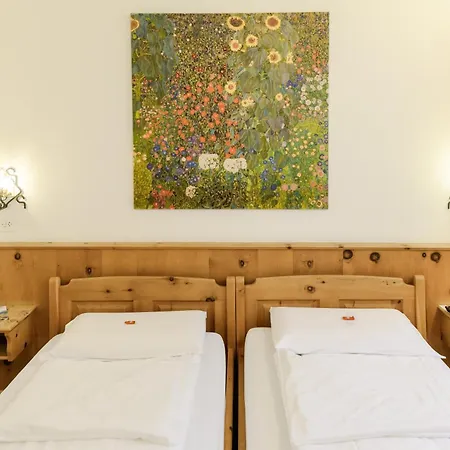 Suisse, Charming Alpine 3* פוסקיאבו