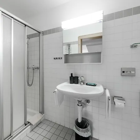 Suisse, Charming Alpine Hotell 3*