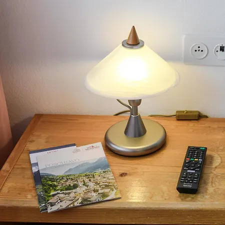 Suisse, Charming Alpine Hotell Poschiavo