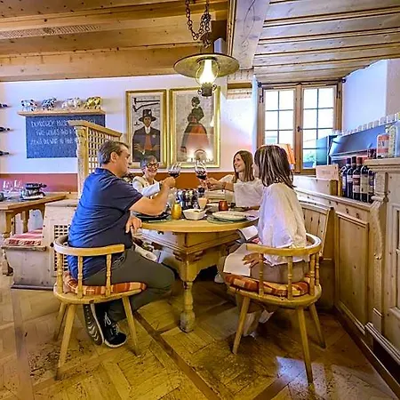 Suisse, Swiss Alpine Charm Hotel