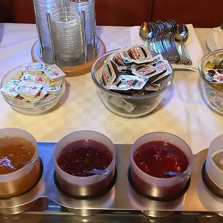 Suisse & Traditional Fondue Stube 3* Poschiavo