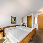 Suisse, Swiss Alpine Charm