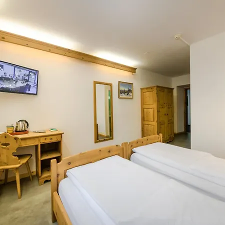 Hotel Suisse, Swiss Alpine Charm