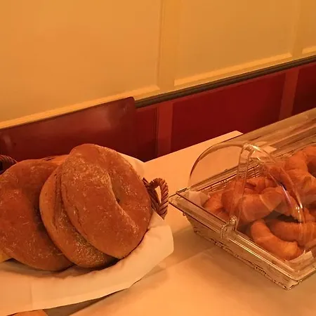Hotel Suisse & Traditional Fondue Stube Poschiavo