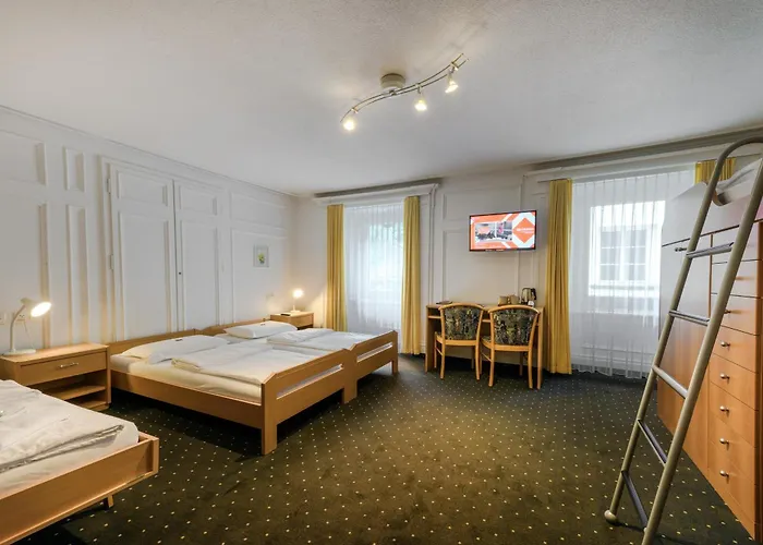 Suisse, Charming Alpine Poschiavo