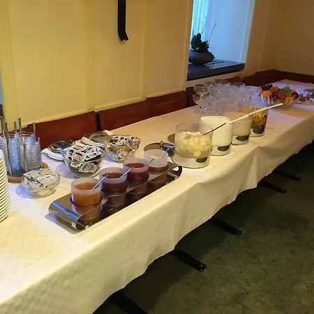 Suisse & Traditional Fondue Stube Hotel Poschiavo