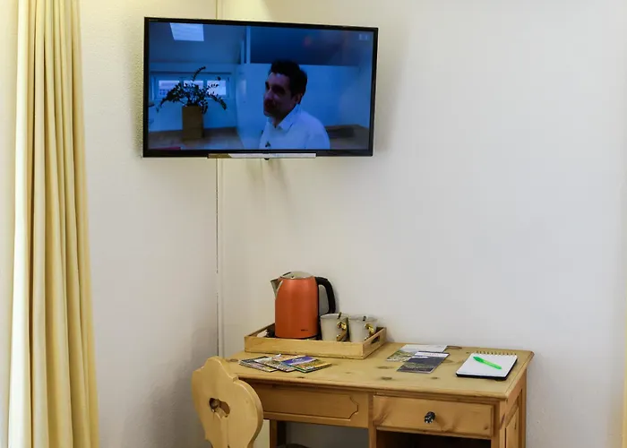 Suisse, Charming Alpine Szálloda 3*